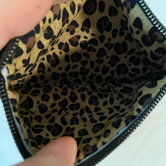 Pouch - Picture 3 of 4